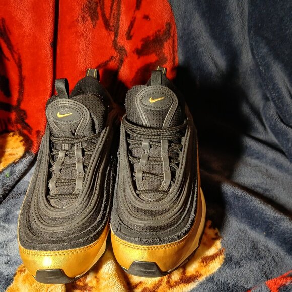 Nike Air Max 97 GS - 921522 014 - Black / Metallic Gold - Picture 1 of 4